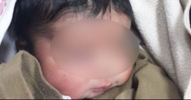 تحريات الأمن عن "طفل الكرتونة" بالغردقة: ناتج عن زواج عرفى وتوصلنا لعائلته