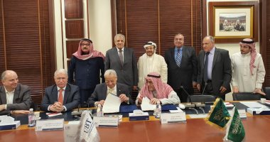محلب يشهد توقيع عقد بين المقاولون العرب وجامعة الأعمال والتكنولوجيا بالسعودية 