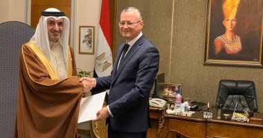 سفير البحرين الجديد لدى مصر يقدم أوراق اعتماده لوزارة الخارجية