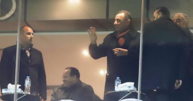 صور.. الخطيب ومتعب وبيبو ومؤمن زكريا يدعمون الأهلي أمام النجم الساحلي