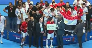 منتخب مصر يطيح بمدرب تونس لكرة اليد