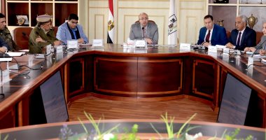  محافظ بني سويف يشدد على سرعة الانتهاء من تطوير "طراد النيل" بالواسطى