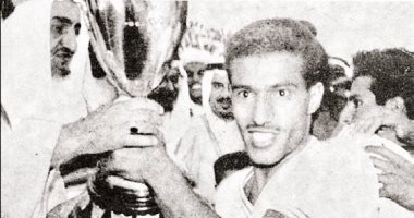 صور.. وفاة القائد التاريخى وأول كابتن لفريق الهلال السعودى مبارك عبد الكريم