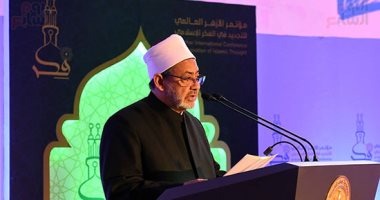علماء وقيادات الأزهر يعزون الإمام الأكبر أحمد الطيب فى وفاة زوجة أخيه