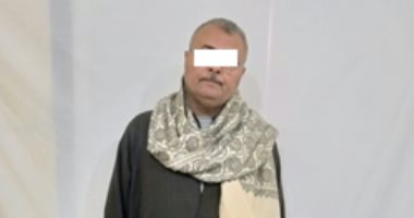 تفاصيل ضبط شخص بأسيوط بحوزته 40 قطعة أثرية تشمل تماثيل وعملات نادرة