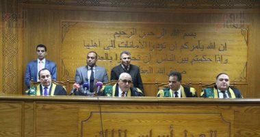 تأجيل محاكمة 3 متهمين بسرقة ربة منزل بالإكراه بمدينة نصر
