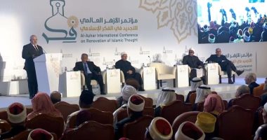 رئيس جامعة القاهرة يطرح رؤية لتجديد الخطاب الدينى بمؤتمر الأزهر العالمى.. الخشت: لا يمكن التجديد دون تكوين عقل دينى جديد وتحديث فهم العقائد بالأديان.. ويؤكد: جمود اللغة سبب العجز أمام التطوير