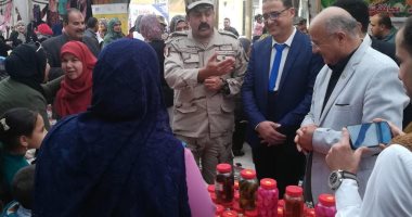 مدير فرع جهاز تنمية المشروعات بالعريش يفتتح معرض "إمرأة سيناوية منتجة"