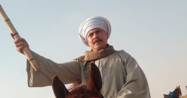 بالنبوت والعمة الصعيدى.. محمد رياض ينشر صورة من كواليس مسلسل بنت القبائل