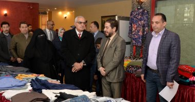 رئيس جامعة المنصورة يفتتح المعرض الخيرى الثانى بمستشفى الأطفال
