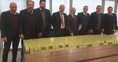صور.. جمارك مطار القاهرة تضبط تايلانديا حاول تهريب 10 آلاف قطعة مستحضرات تجميل