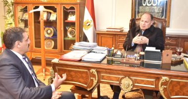 صور.. فرص عمل جديدة للشباب وذوى الإعاقة خلال ملتقيات توظيفية فى أسيوط