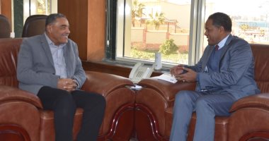 صور.. محافظ مطروح ومدير مكتب برنامج الأغذية العالمى يبحثان التعاون التنموى