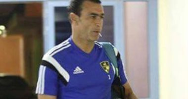 كواليس غرفة الملابس.. فاتورة تليفون تشعل أزمة بين حسام حسن والحضرى فى ألمانيا