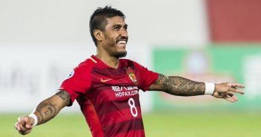 باولينيو يدرس الرحيل عن الدورى الصينى بسبب فيروس كورونا