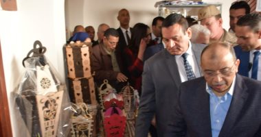 وزير التنمية المحلية يفتتح معرض منتجات المشروعات الصغيرة بوادى النطرون.. صور