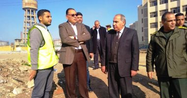 صور.. محافظ الشرقية يشدد على سرعة الانتهاء من ممشى الزقازيق