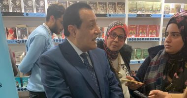 القلب ولا المخ مين السبب فى الحب .. كتاب "مخ القلب وإعجاز الأكوان" يجيب