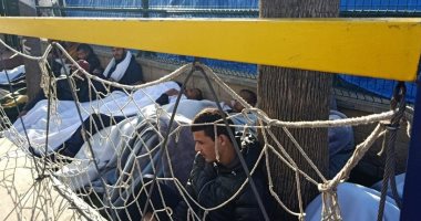 "اللاجئون" أزمة هزت أوروبا فى 2021.. وضع كارثى فى لامبيدوزا.. الأزمة الأفغانية عززت منها.. حضن مهاجر أسود أثار جدلا فى إسبانيا.. بابا الفاتيكان: الأنانية تمزق أوروبا.. واستطلاع: 43% من الأوروبيين يؤيدون الجدران