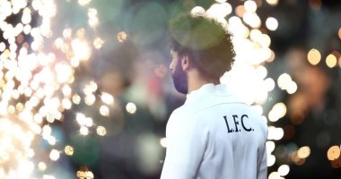 الكينج يحتفل.. محمد صلاح يحتفى بتألقه فى مباراة وست هام يونايتد بصور من اللقاء