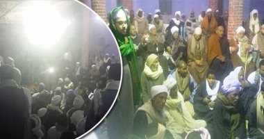 أبناء الصوفية يحيون ليالى المولد بأسوان رغم برودة الشتاء.. تجمع كبير لأبناء الطرق بالمحافظات فى قرية إقليت.. وأبناء العبابدة يعدون الطعام والشراب للزوار.. و"الخيمة" ساحة ضيافة ومناسبات للجميع.. صور