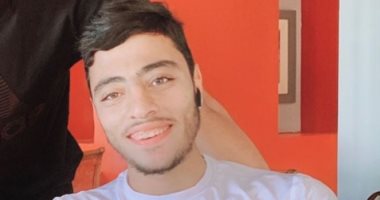 قصة صور..أكرم توفيق.. النسر العائد إلى البيت الأحمر 