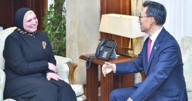 وزيرة الصناعة: وفد اقتصادى كورى يزور القاهرة فى مارس.. وتوقيع مذكرات تفاهم