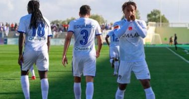 كل أهداف مباريات الجمعة.. الهلال يخطف صدارة الدورى السعودى من النصر