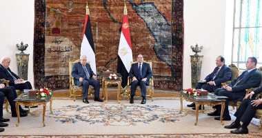 السيسى لـ"أبو مازن": موقف مصر "ثابت" من إقامة دولة فلسطينية ذات سيادة 