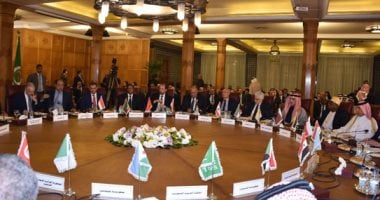 إجتماع وزراء الخارجية العرب بالجامعة العربية لمناقشة خطة السلام الأمريكية