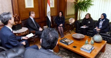 وزيرة التعاون الدولى تلتقى وفدا رفيع المستوى من البنك الكورى للاستيراد