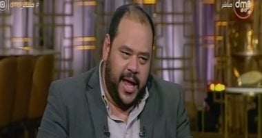 فيديو.. محمد ممدوح "تايسون" يغنى لأول مرة "البحر بيضحك ليه" فى "مساء dmc"