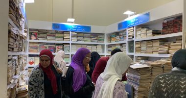 هل إنشاء كيان لتوزيع الكتب عبر المنصات الرقمية حل لمواجهة أزمة صناعة النشر؟