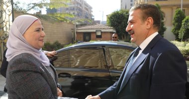 محافظ المنوفية يستقبل وزيرة التضامن الإجتماعى بمكتبه بالديوان العام