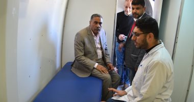 صور.. تجهيز وحدات صحية بديلا لمستشفى النجيلة بمطروح لخدمة الأهالى