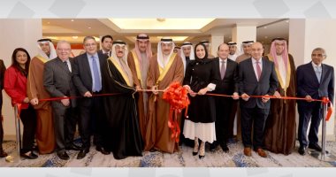 وزير العمل البحرينى يطالب بتعريف الطلبة على الوظائف النوعية والمستحدثة 