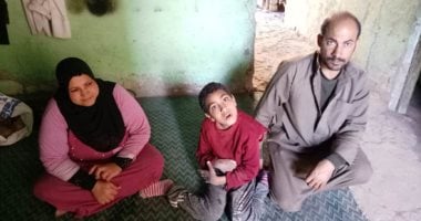 سيبها علينا.. مأساة أسرة بالشرقية  تحلم بترميم منزلها لحمايتهم من البرد (صور)