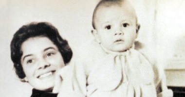 فى وداع نادية لطفى.. صور تجمع لويزا السينما مع نجلها الوحيد