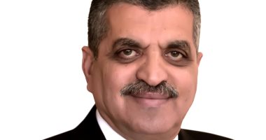 رئيس هيئة قناة السويس: حركة الملاحة حققت رقما قياسيا بعبور 61 سفينة اليوم