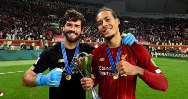 ليفربول يخطط لتحصين فان دايك وأليسون بيكر من أطماع عمالقة أوروبا