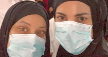 فيديو.. درة تؤدى مناسك العمرة بـ"الكمامة" خوفا من فيروس كورونا.. فيديو وصور