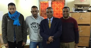 جمارك أرقين تضبط محاولتى تهريب لمشغولات فضية وأوراق نقد مصرية