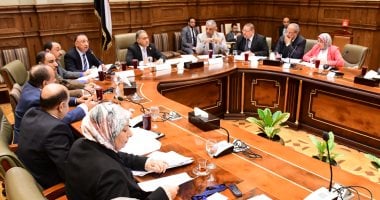 "محلية البرلمان" توصى بحل مشكلة الباعة الجائلين ورد الشىء لأصله فى الطرق 