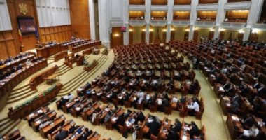 رئيس رومانيا يوقع قرار تمدد حالة الطوارئ حتى منتصف مايو المقبل