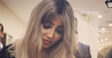 أيمان أبو طالب توقع كتاب "ملفات مفتوحة" وتؤكد: جمهور معرض الكتاب متميز (صور)