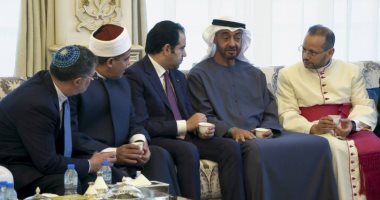 محمد بن زايد يستقبل أعضاء لجنة تحقيق أهداف وثيقة الأخوة الإنسانية