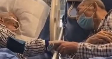 حب فى المستشفى.. صينى مريض سرطان يُمسك بيد زوجته قبل وفاتها فى العناية المركزة