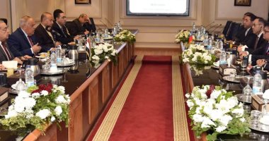 مباحثات بين العربية للتصنيع وشركة تاتونج التايوانية فى مجال التابلت والإلكترونيات