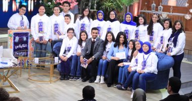 كارمن سليمان تتحدى زوجها الملحن مصطفى جاد فى "معكم" مع منى الشاذلى