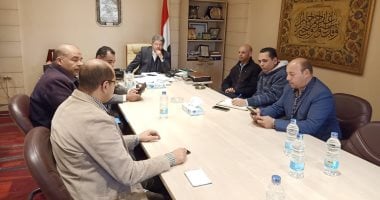 صحة الشرقية تقدم الإرشادات الطبية لأصحاب المصانع العاشر من رمضان